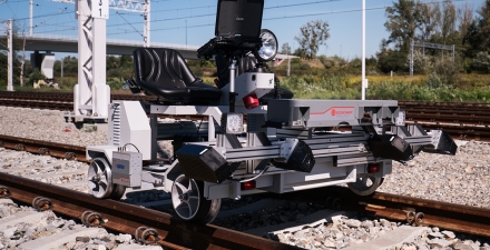 TRACK CART FOR TRACK GEOMETRY AND RAIL WEAR MEASUREMENT